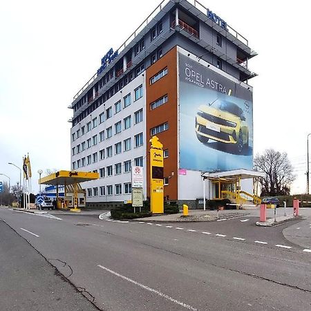 Hotel JURKI Dom Bratislava Buitenkant foto