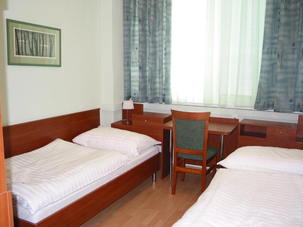 Hotel JURKI Dom Bratislava Kamer foto