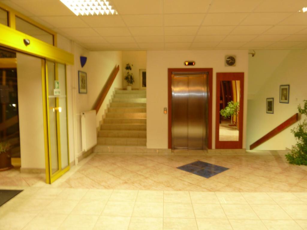 Hotel JURKI Dom Bratislava Buitenkant foto
